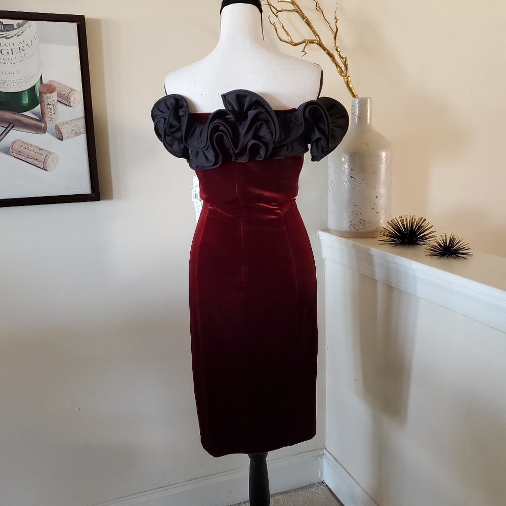 🔥Aidan Mattox Off the Shoulder Velvet Dress - Picture 7 of 16